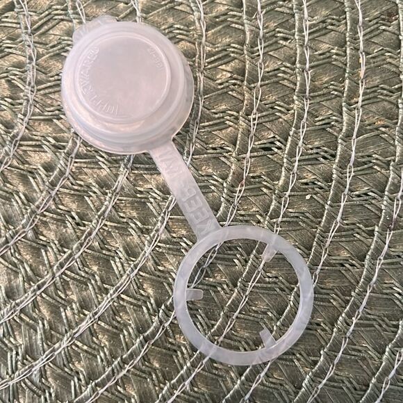 Vintage Tupperware lot of gadgets party gifts key holder scraper bottle top EVC - Picture 8 of 12